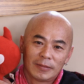 散发魅力的小姐